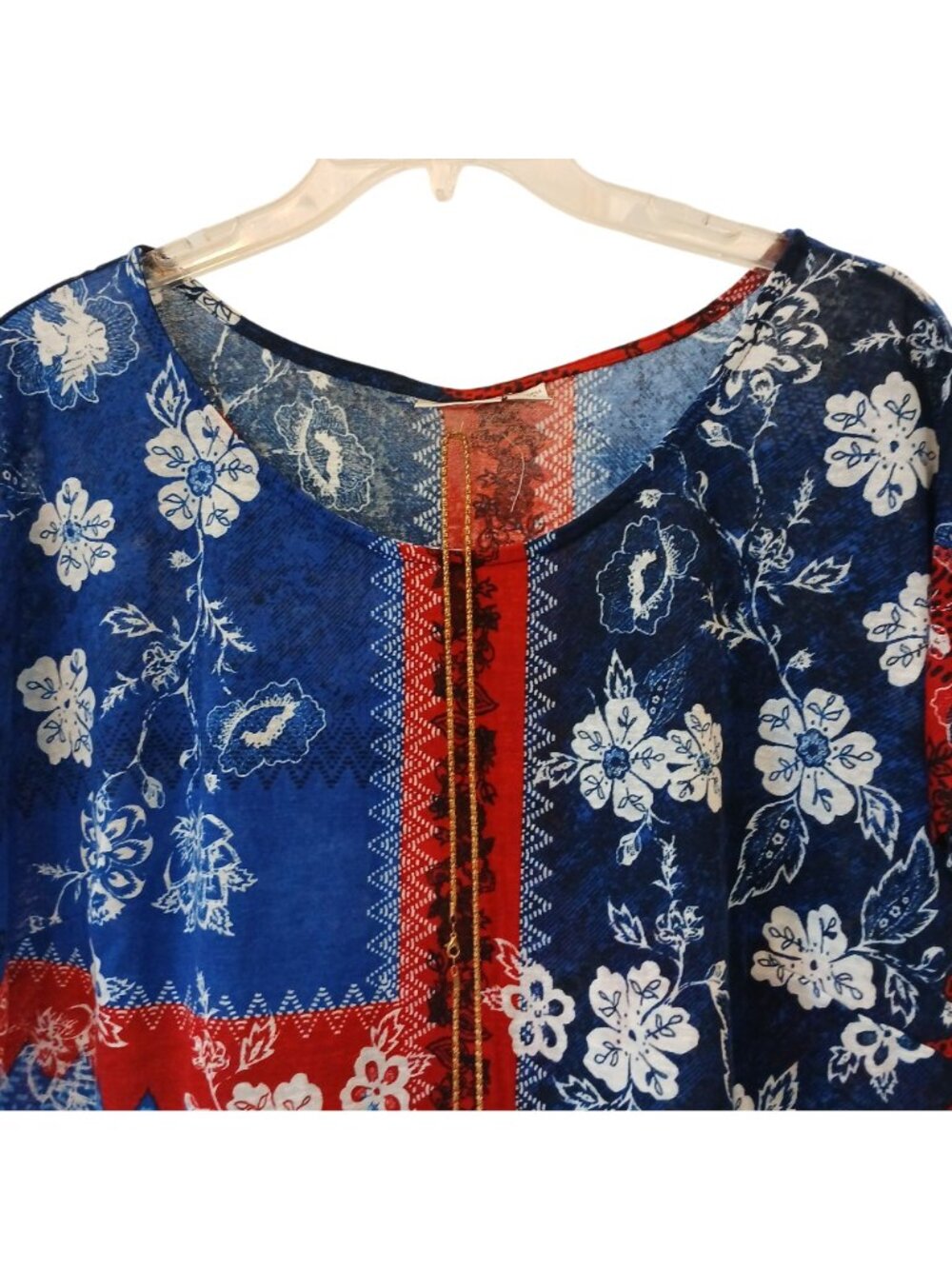 Avenue Size 26/28 Floral Patchwork Top W/ Necklace Red & Blue Short Sleeve #D18 - Picture 9 of 10